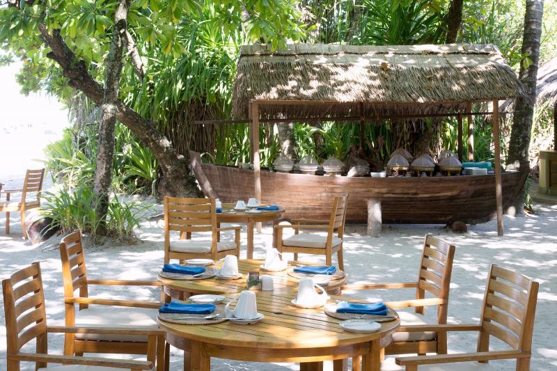 Coco Palm Dhuni Kolhu - 20 Percent Off Roundtrip Seaplane For Stays From 1 May To 30 September 2025 Тхулхаадхоо Екстер'єр фото